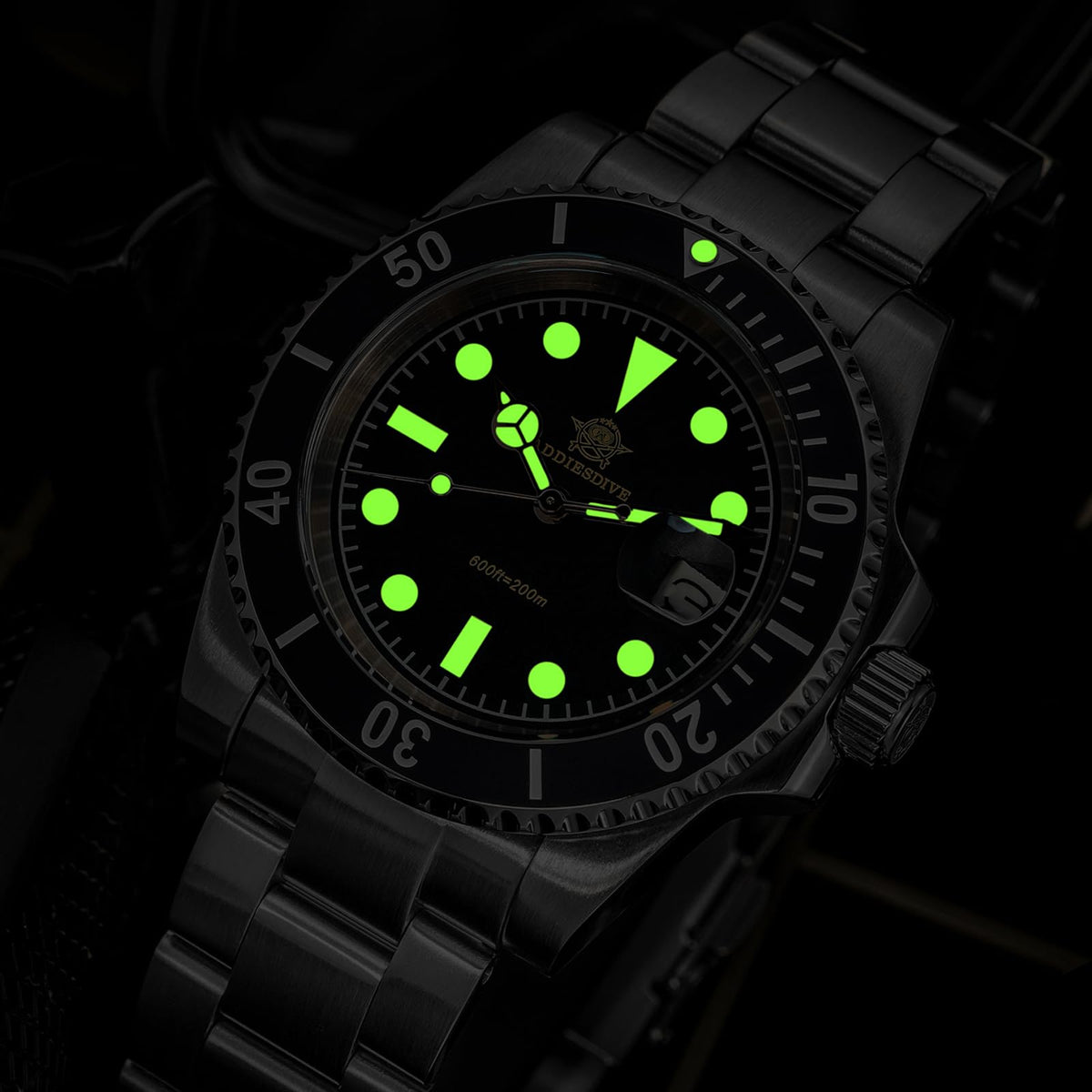41MM Quartz Dive Watch Stainless Steel Bracelet C9540
